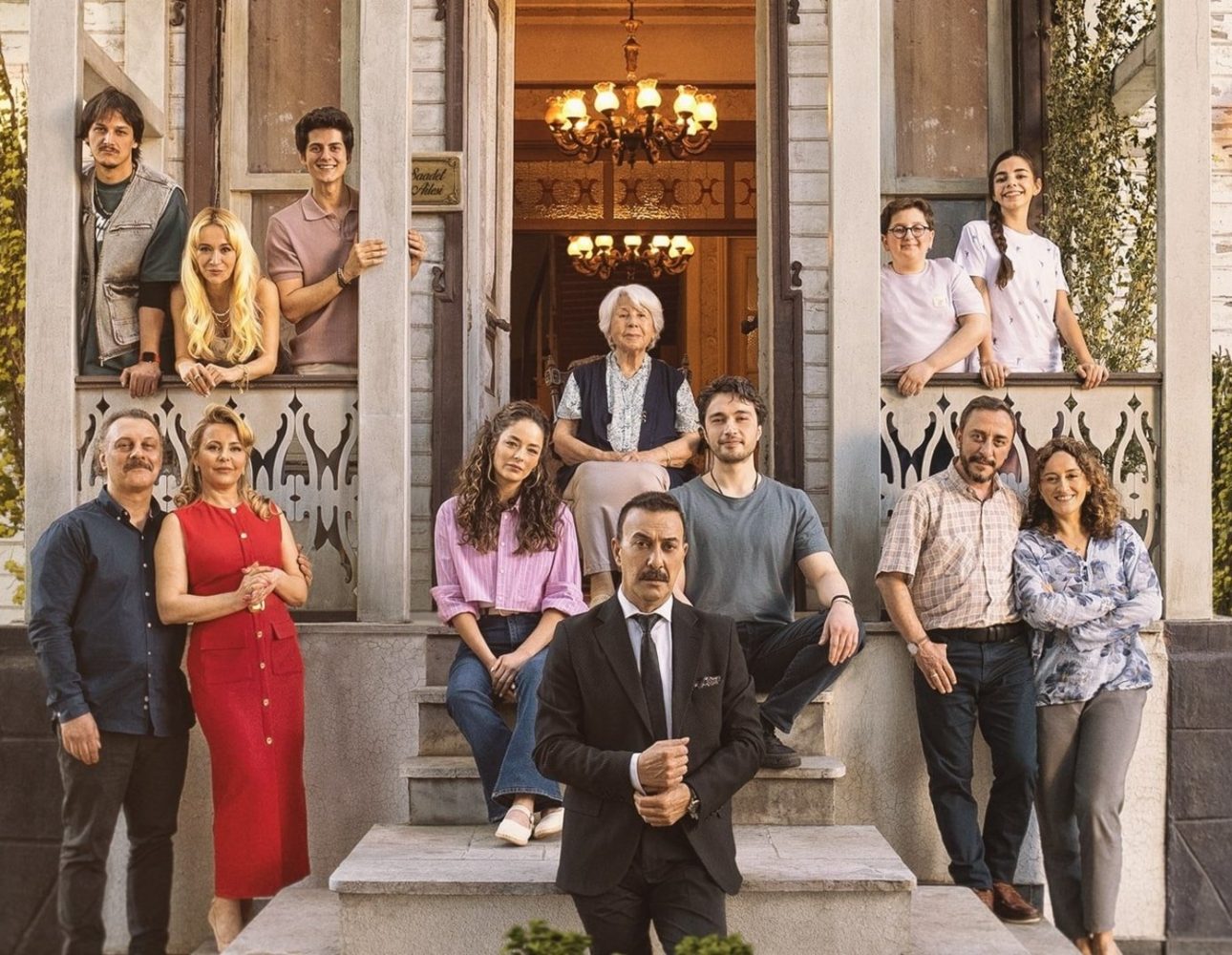 مسلسل السعادة العائلية الحلقة 7
